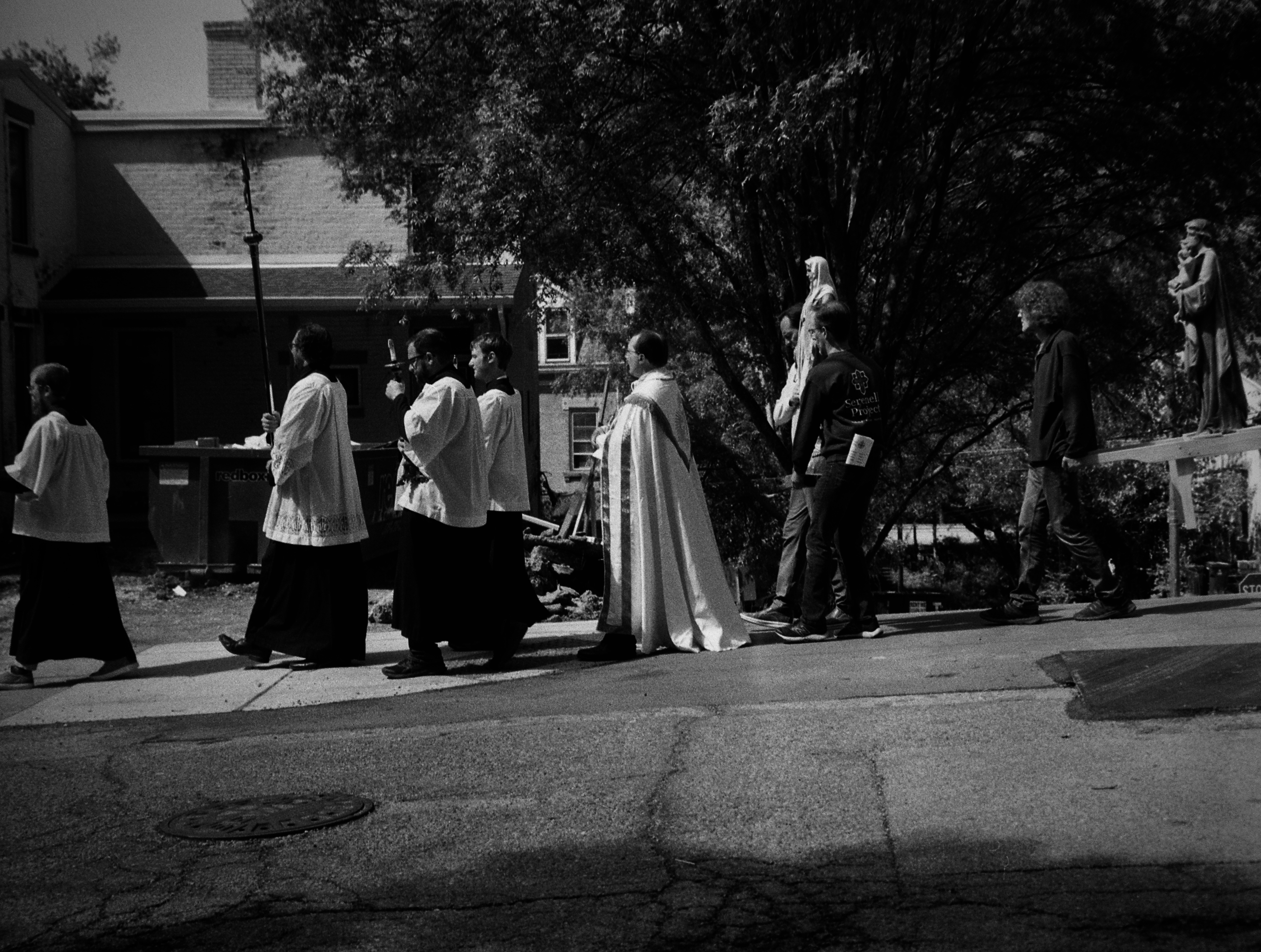 Serenelli Procession II